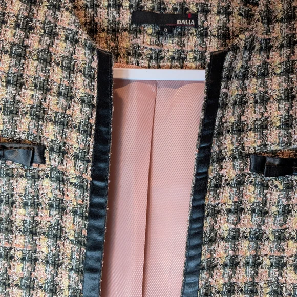 Pre-owned Chic Women's Tweed Jacket - Black and Cream - Picture 8 of 10